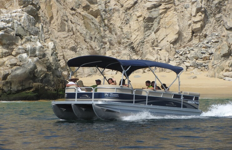 Rent a boat in cabo getting a taxi at cancun airport